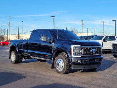 Used 2025 Ford F450 Platinum w/ FX4 Off-Road Package