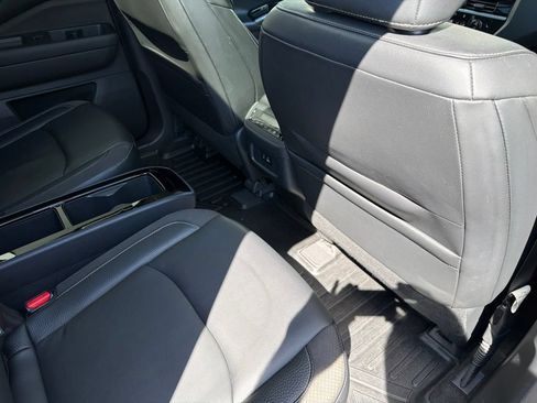 Used 2022 Nissan Pathfinder SL w/ SL Premium Package FWD image 26