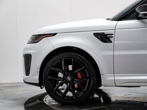 Used 2020 Land Rover Range Rover Sport SVR image 6
