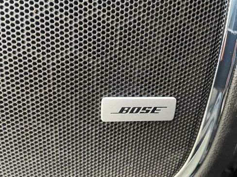 Used 2020 GMC Yukon SLT w/ Graphite Performance Edition image 28