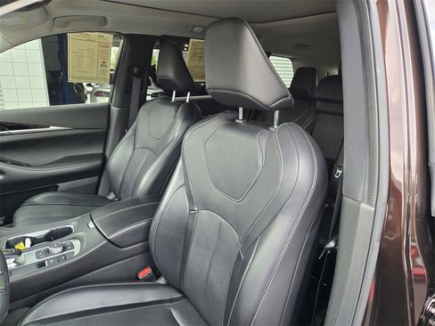 Used 2022 INFINITI QX60 Pure image 15