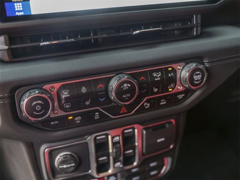 Used 2024 Jeep Wrangler Unlimited Rubicon 392 image 26