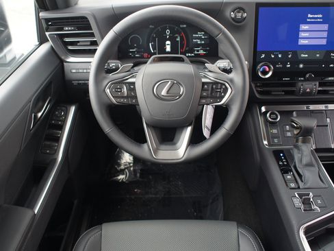 Used 2026 Lexus GX 550 w/ Cold Area Package image 5