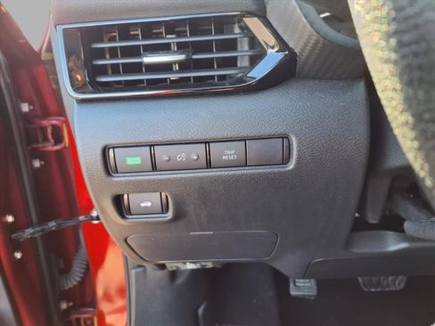 Used 2024 Nissan Sentra SV image 13