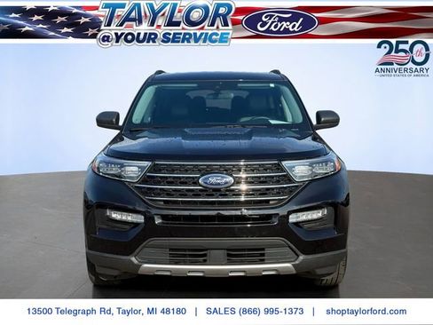 Certified 2024 Ford Explorer XLT w/ Equipment Group 202A AWD/4WD image 2