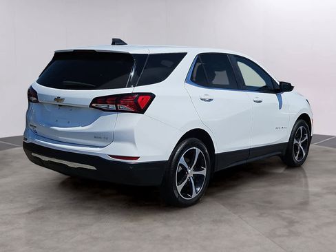 Used 2024 Chevrolet Equinox LT AWD/4WD image 4