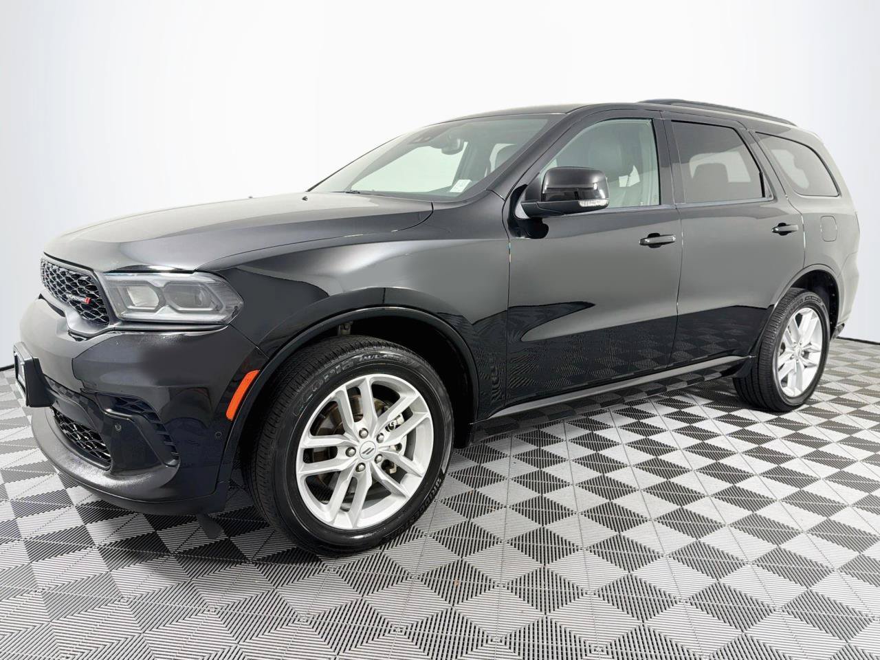 Used 2025 Dodge Durango GT AWD/4WD image 6