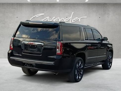 Used 2020 GMC Yukon XL Denali w/ Denali Ultimate Package AWD/4WD image 16
