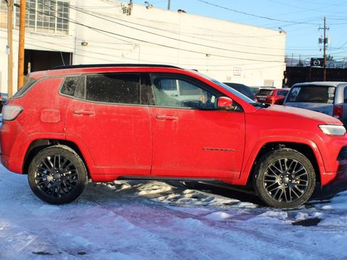 Used 2022 Jeep Compass High Altitude w/ (RED) Package image 4