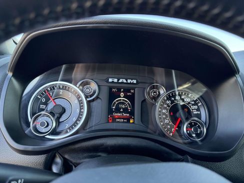 Used 2024 RAM 1500 Big Horn image 15