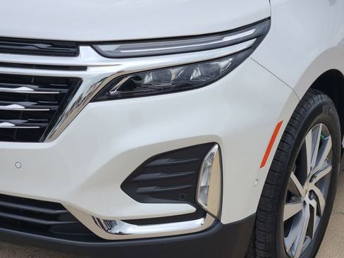 Used 2024 Chevrolet Equinox Premier FWD image 16