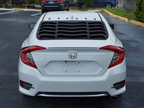 Used 2019 Honda Civic EX image 8