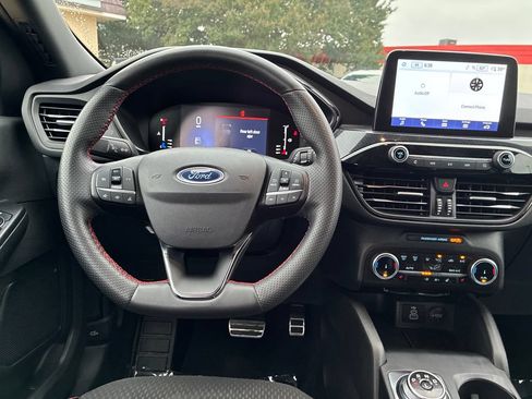 Used 2024 Ford Escape ST-Line AWD/4WD image 14