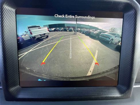 Used 2022 Jeep Wrangler Unlimited Sahara w/ Cold Weather Group image 14