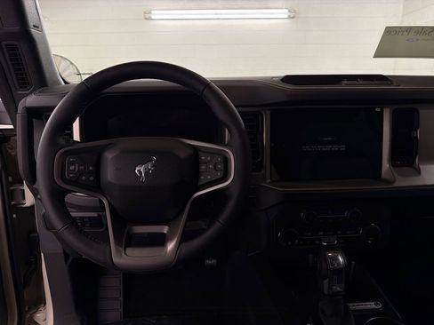 New 2026 Ford Bronco Outer Banks image 8