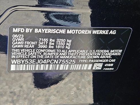 Certified 2023 BMW i7 xDrive60 AWD/4WD image 22
