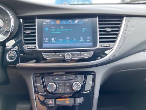 Used 2020 Buick Encore Preferred w/ Safety Package FWD image 24