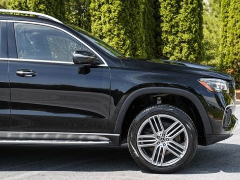 Used 2024 Mercedes-Benz GLS 450 4MATIC w/ Pinnacle Trim Package image 14
