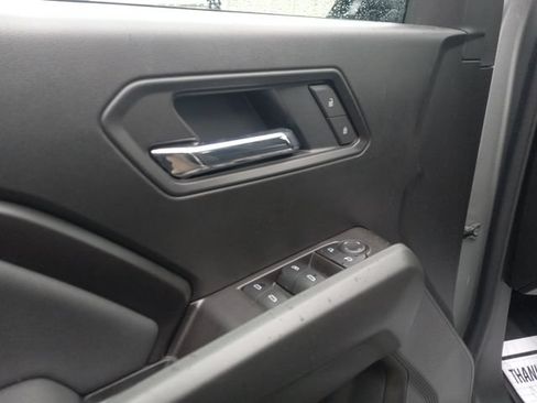 Used 2025 Chevrolet Colorado LT RWD image 14