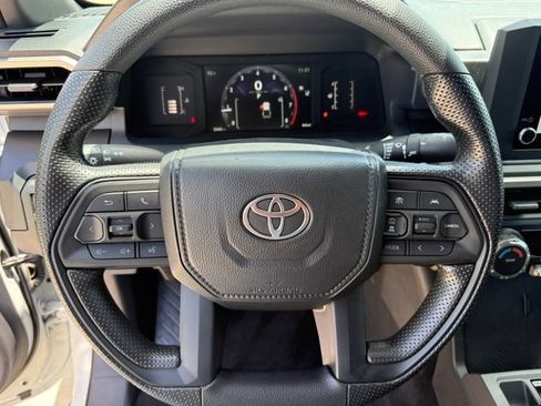 Used 2026 Toyota Tacoma SR AWD/4WD image 15
