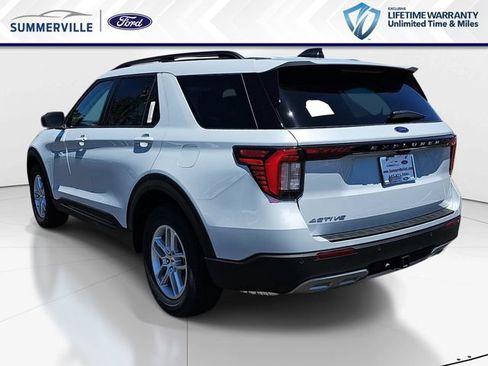 New 2026 Ford Explorer Active RWD image 7