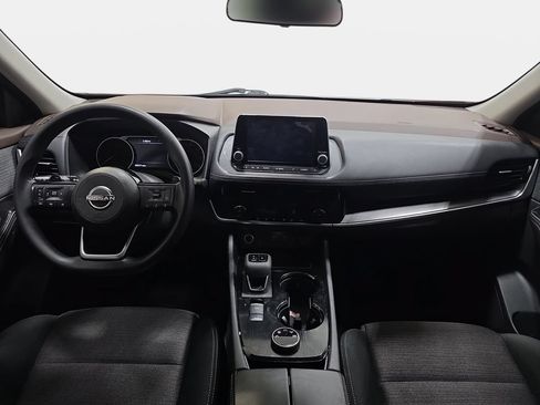 Used 2022 Nissan Rogue SV AWD/4WD image 9