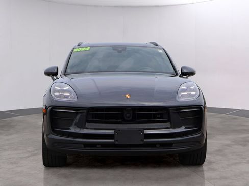Certified 2024 Porsche Macan AWD/4WD image 12