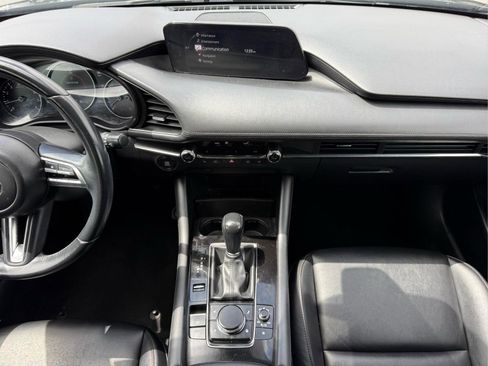 Used 2019 MAZDA MAZDA3 AWD Hatchback w/ Preferred Pkg image 16