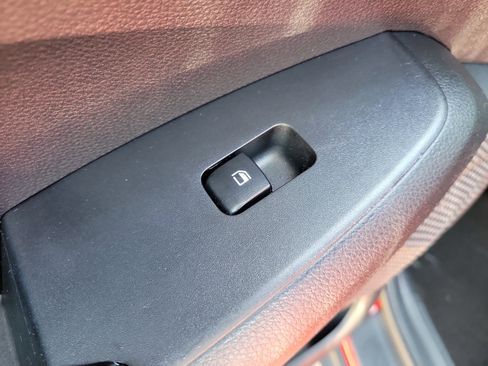 Used 2023 Kia Seltos S FWD image 15