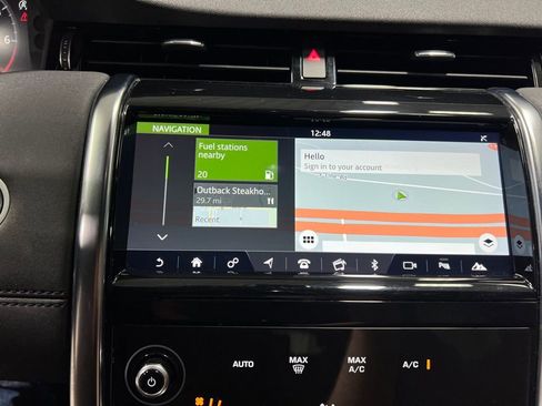 Used 2020 Land Rover Discovery Sport SE image 30