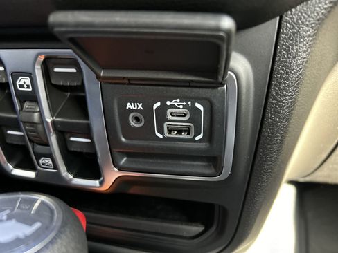 New 2025 Jeep Wrangler Sport S image 32