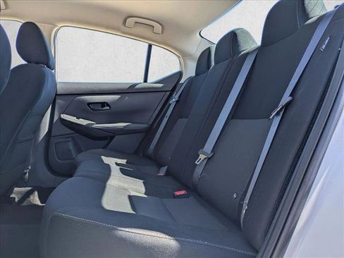 Used 2024 Nissan Sentra SV FWD image 18