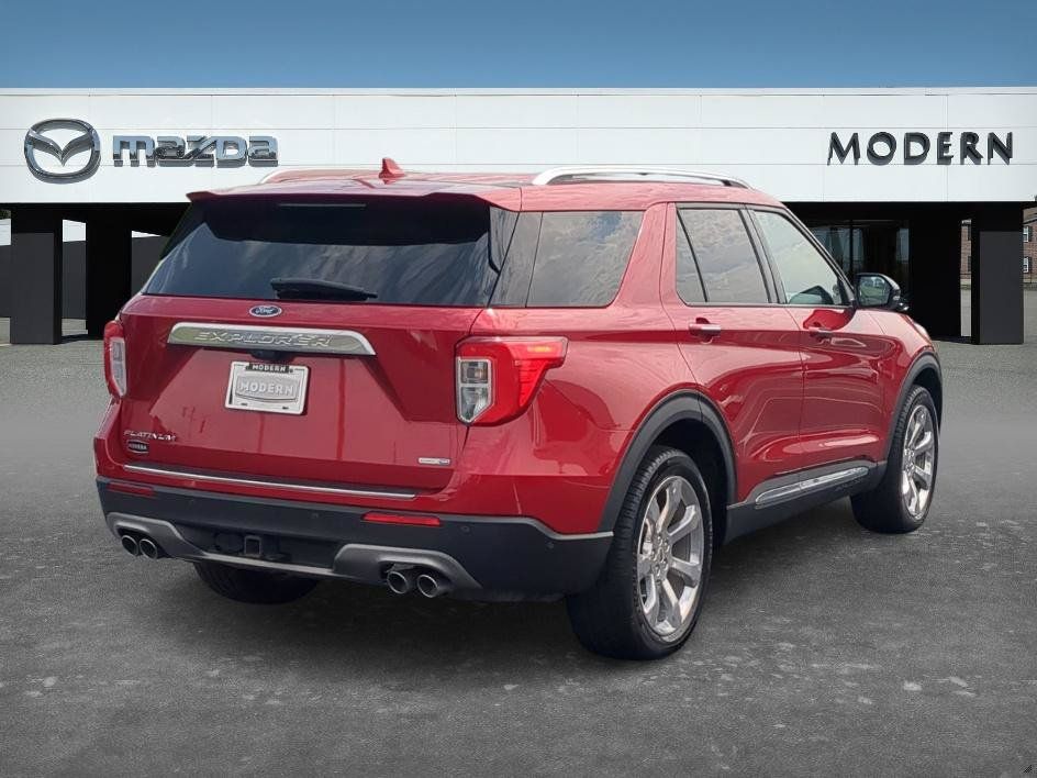 Used 2020 Ford Explorer Platinum w/ Premium Technology Package AWD/4WD image 4