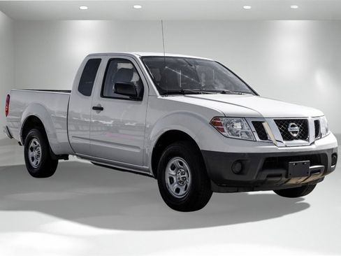 Used 2019 Nissan Frontier S image 5