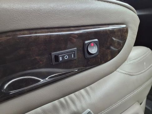 Used 2020 GMC Savana 2500 w/ Enhanced Convenience Package image 6