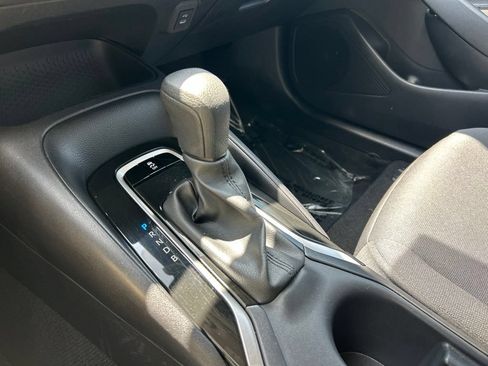 Used 2025 Toyota Corolla LE FWD image 34