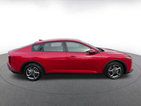 Used 2025 Kia K4 LXS image 16