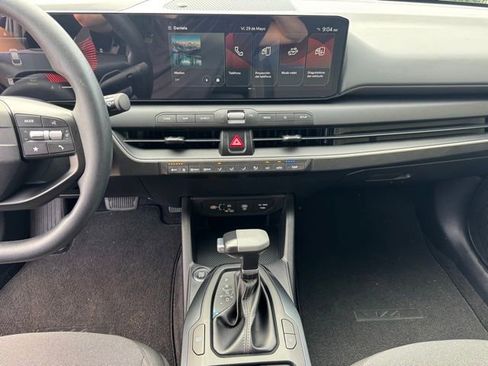 Certified 2025 Kia K4 FWD image 21