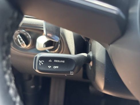 Used 2022 Porsche Macan AWD/4WD image 29