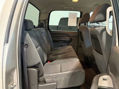 Used 2009 Chevrolet Silverado 3500 LT w/ Exterior Plus Package AWD/4WD image 17