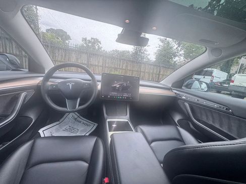 Used 2023 Tesla Model 3 Standard Range RWD image 2