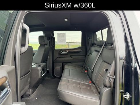 Used 2023 Chevrolet Silverado 1500 High Country w/ Technology Package image 9