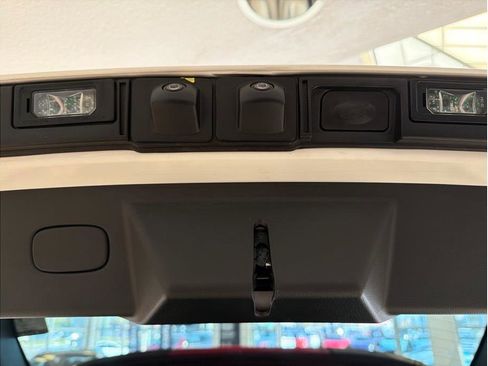 Used 2024 VinFast VF 8 Eco image 20