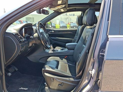 Certified 2020 Jeep Grand Cherokee Overland AWD/4WD image 17