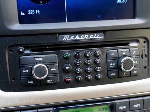 Used 2016 Maserati GranTurismo Sport image 21