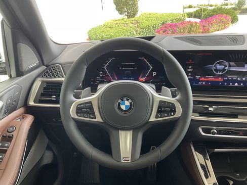 New 2026 BMW X5 sDrive40i image 13
