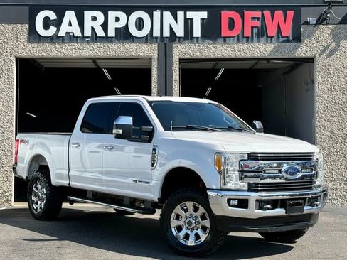 Used 2017 Ford F250 Lariat w/ Lariat Ultimate Package AWD/4WD image 2