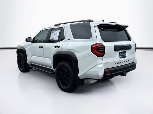 Used 2025 Toyota 4Runner SR5 AWD/4WD image 6