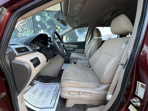 Used 2016 Honda Odyssey SE image 11