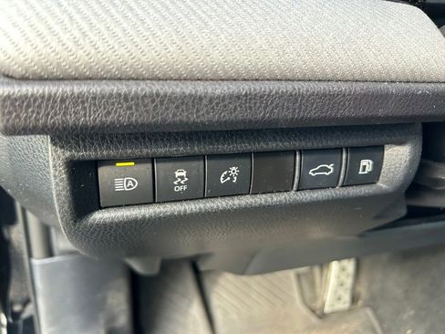 Used 2025 Toyota Camry SE w/ Multimedia Upgrade Package FWD image 19